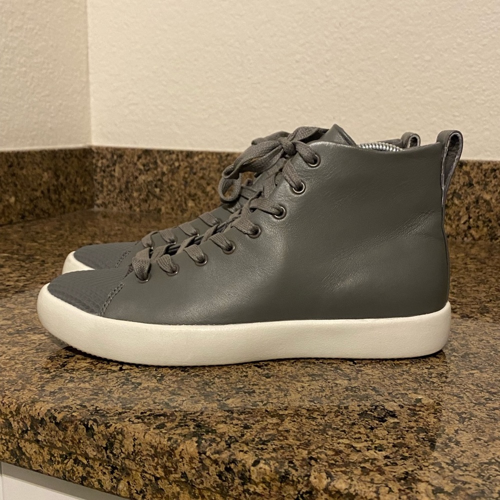 Converse All Star Model Hi Mens Sneaker